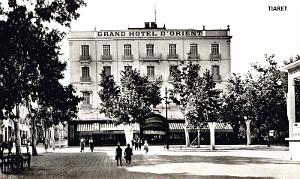 TIARET - PLACE CARNOT ET GRAND HOTEL D'ORIENT